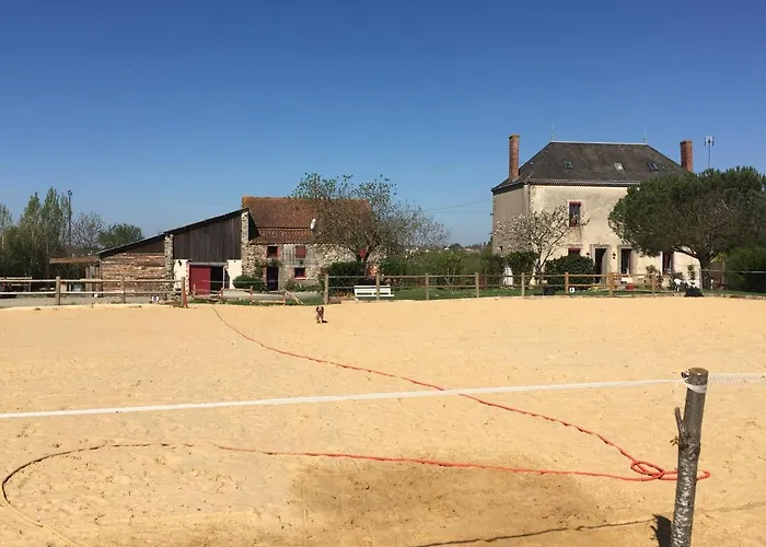 La Colline Des Hauts Bocages Vendeens * Mouchamps